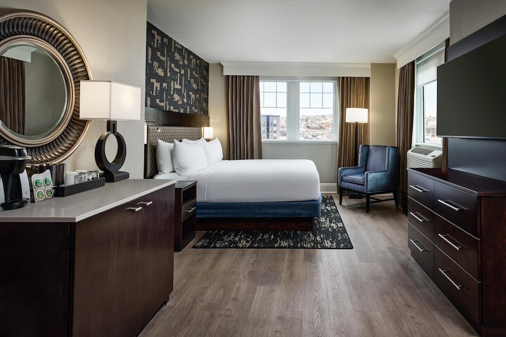 Hotel Alex Johnson Rapid City Curio Collection by Hilton