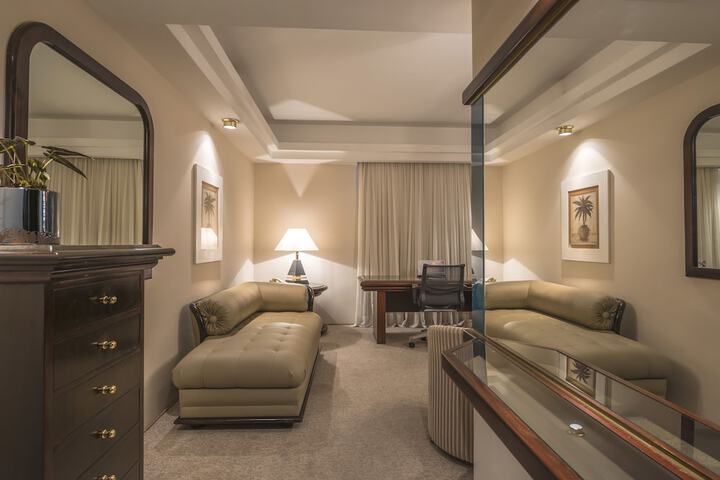 Room 45 of 123
