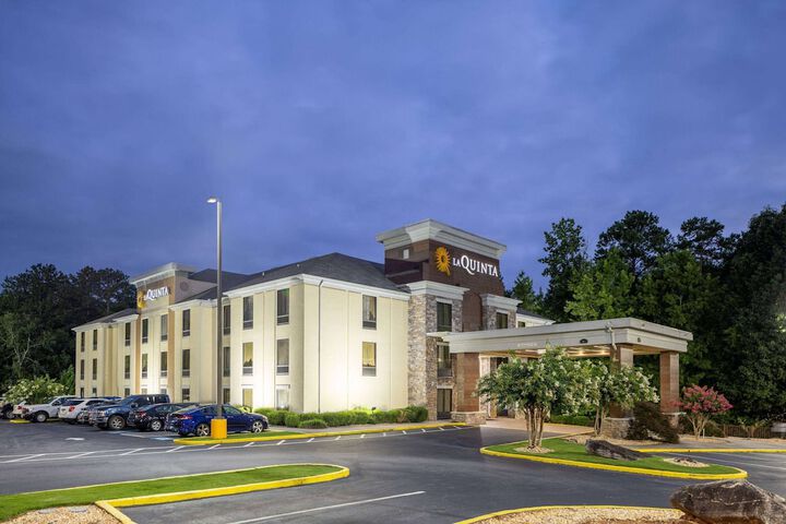 Hotel 2 of 41