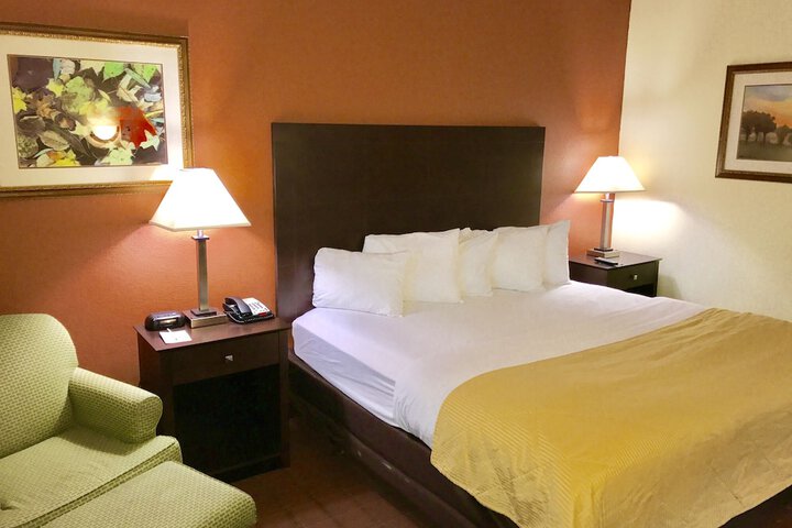 Room 34 of 49