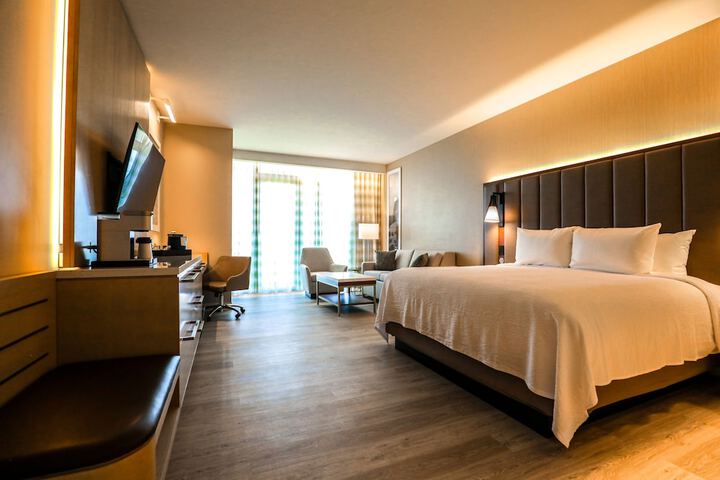 Room 14 of 26