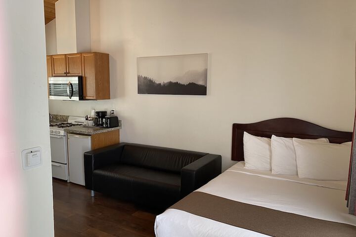 Room 43 of 71