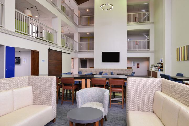Hotel 4 of 58