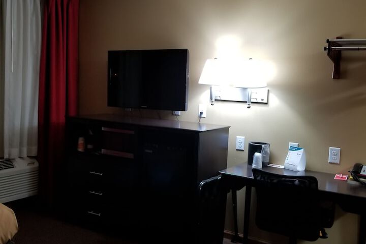 Econo Lodge Jamestown South