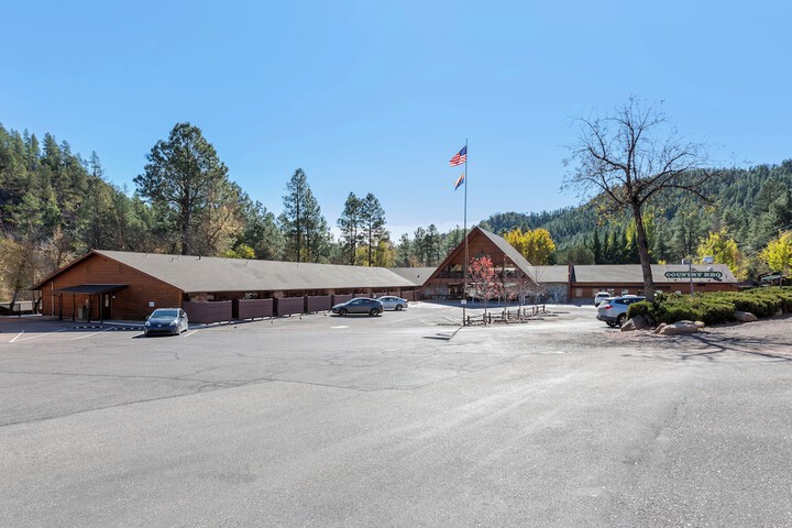 Kohls Ranch Lodge