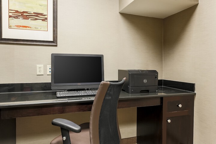 Business Center 19 of 19