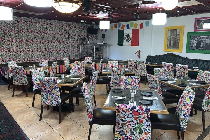 Dining 47 of 65