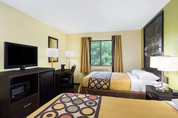 Room 14 of 15