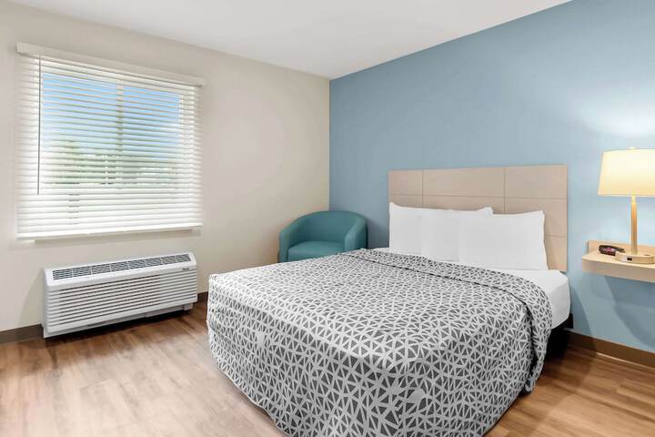 Woodspring Suites Pensacola West