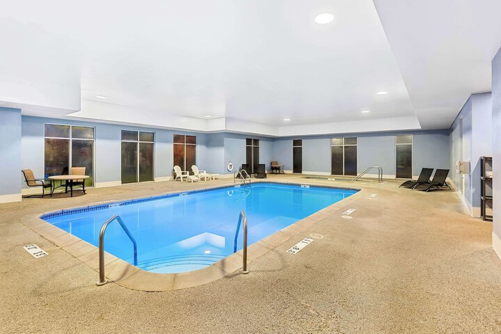 Pool 8 of 39