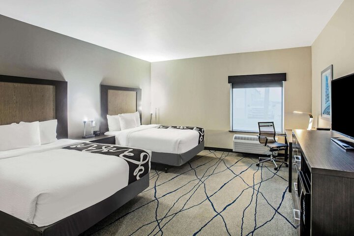 Room 16 of 30