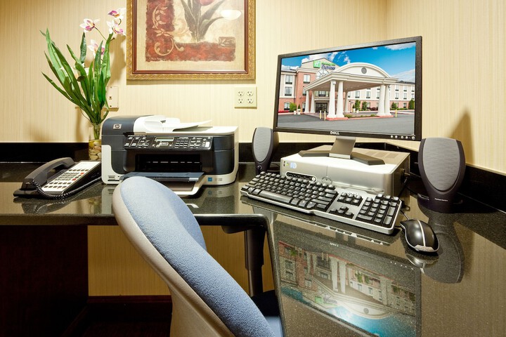 Business Center 48 of 48
