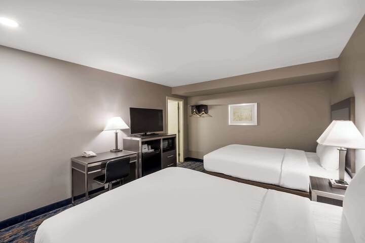 Room 15 of 30