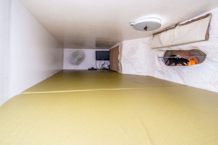Room 130 of 153