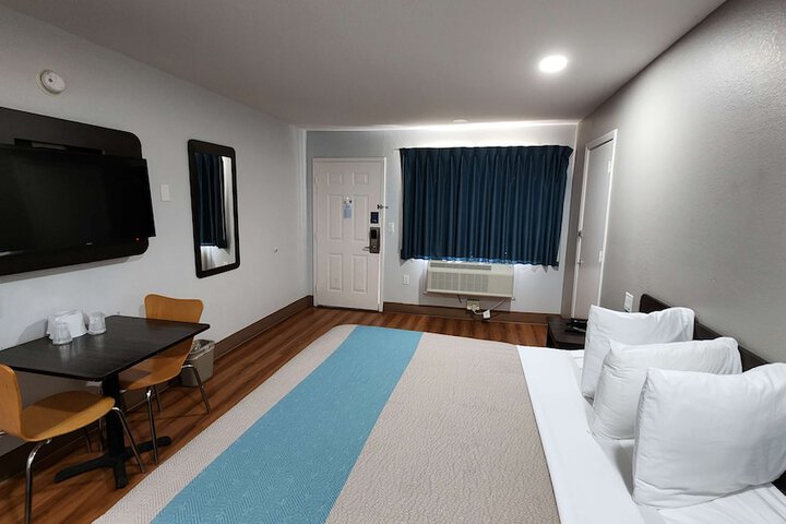 Room 20 of 31