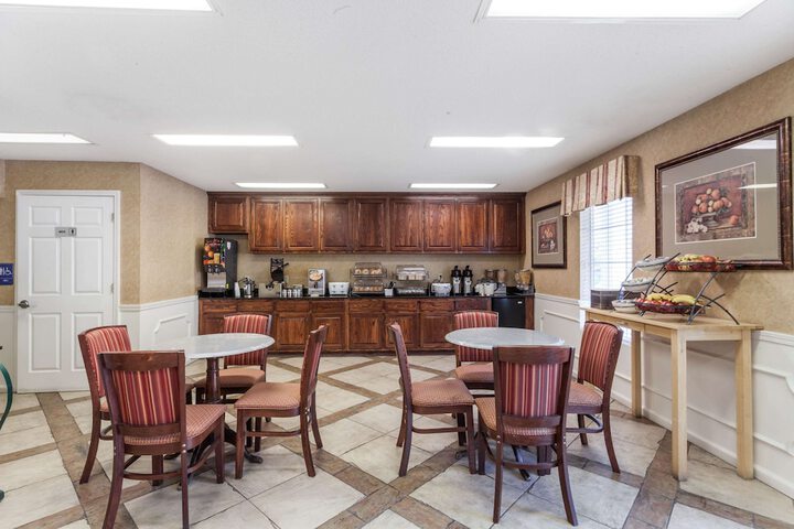 Baymont by Wyndham Hickory