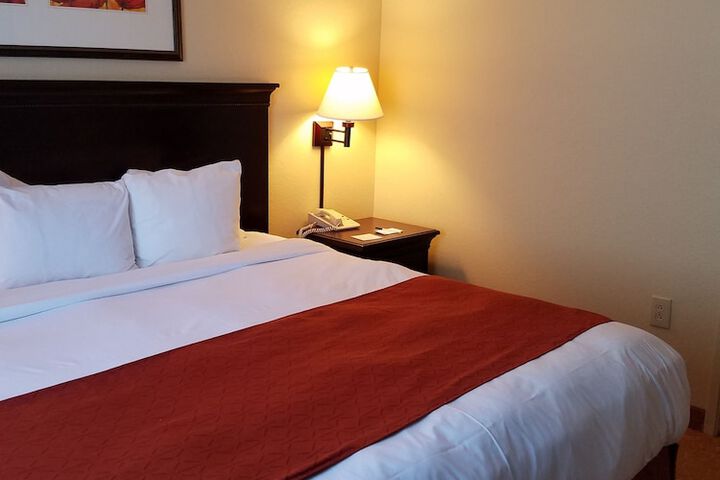 Country Inn & Suites by Radisson Lexington, VA