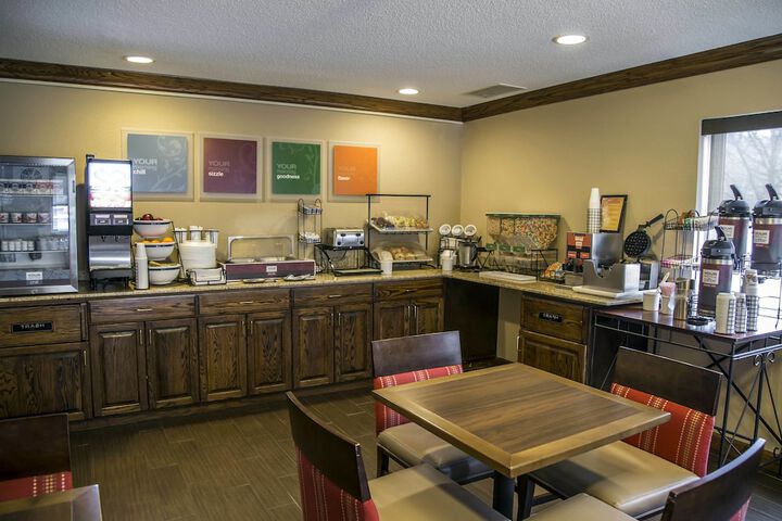 Quality Inn & Suites Bradford
