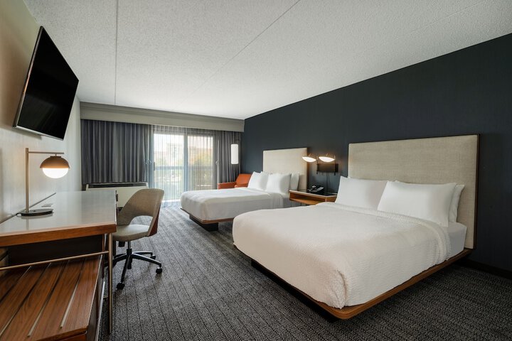 Room 18 of 47