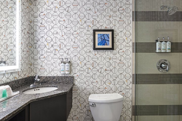 Holiday Inn Toronto Downtown Centre by IHG