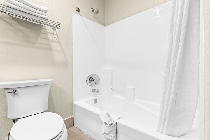 Room 15 of 29