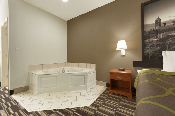Room 14 of 14