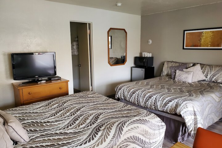 Room 8 of 37
