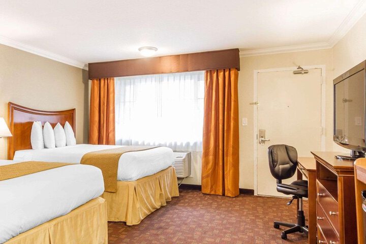 Room 14 of 36