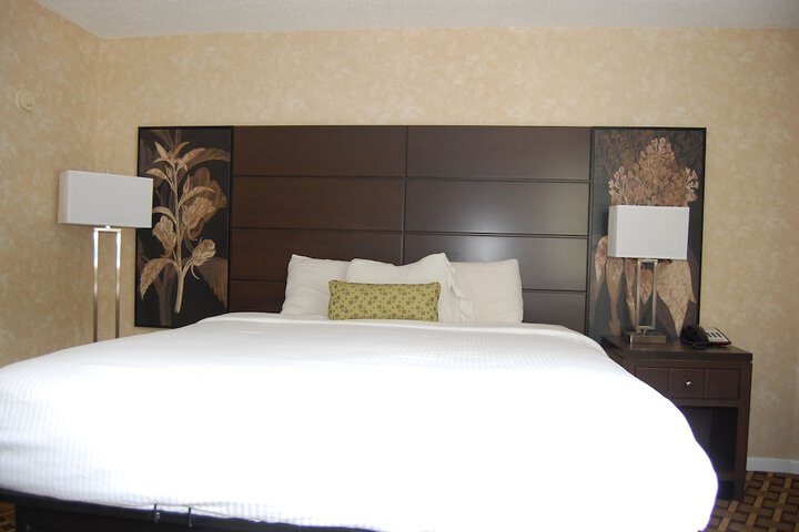 Room 53 of 150