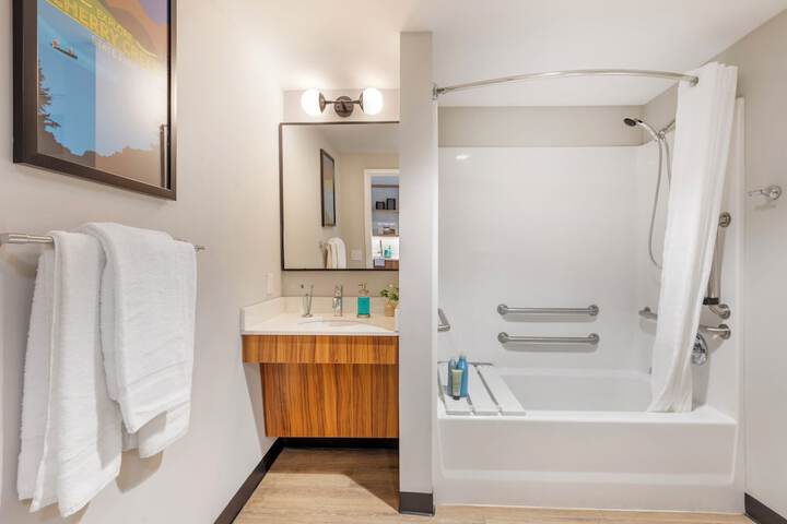 Uptown Suites Extended Stay Miami FL – Homestead