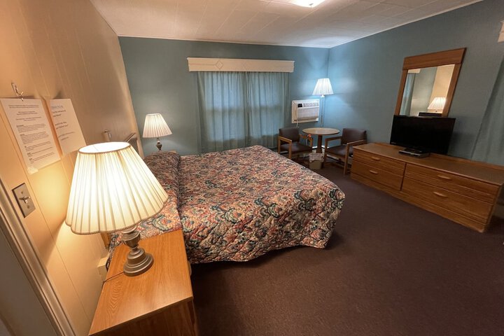 Room 40 of 61