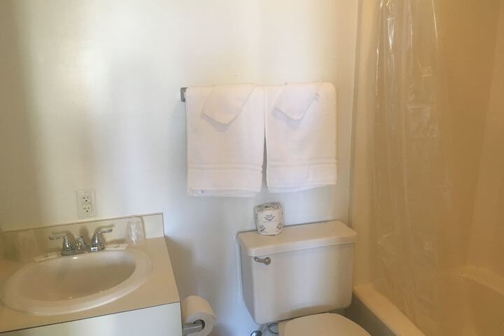 Room 14 of 34