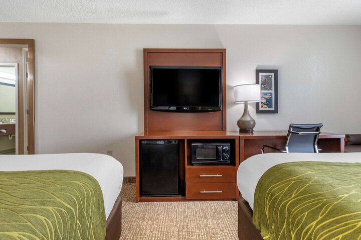 Room 25 of 43