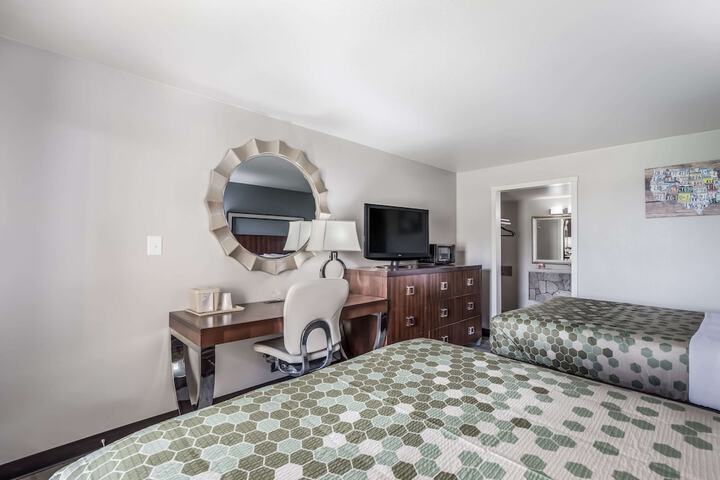 Room 19 of 36
