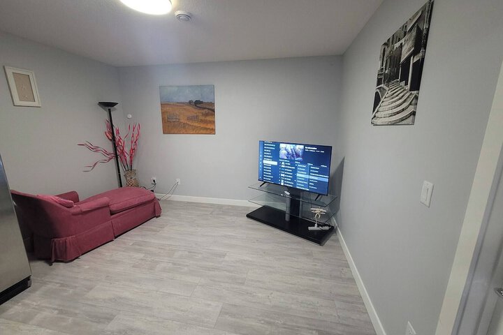 Luxurious Home Away From Home With Aircon