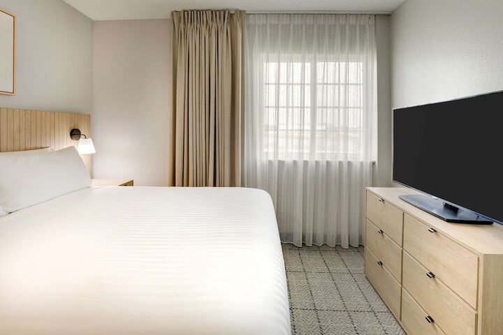Room 20 of 49