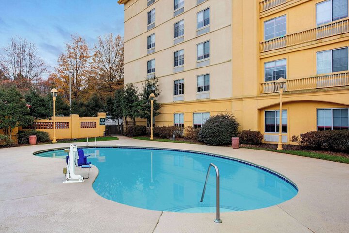 Pool 7 of 45