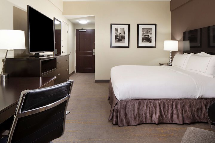 Room 30 of 72