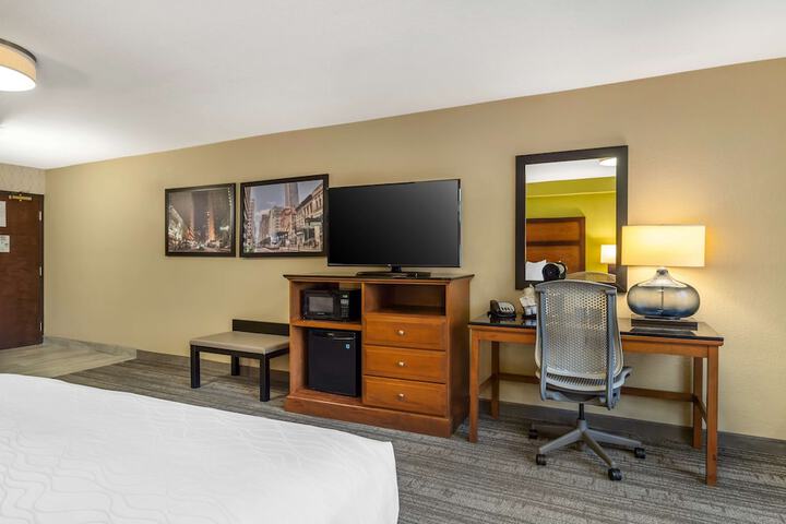 Room 20 of 35