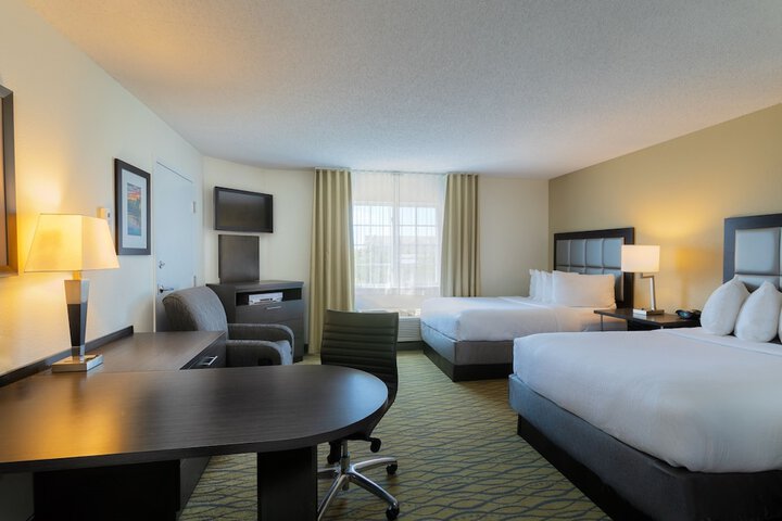 Room 15 of 38