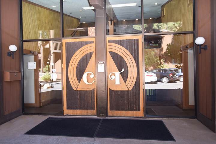 Hotel 5 of 27