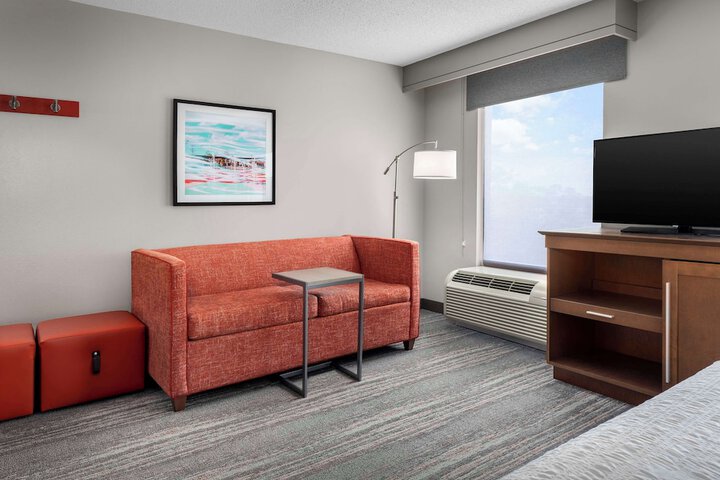 Room 10 of 31