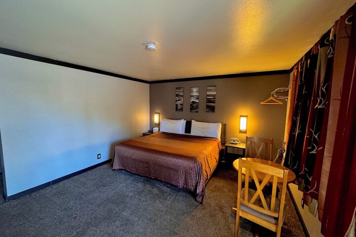 Room 30 of 49