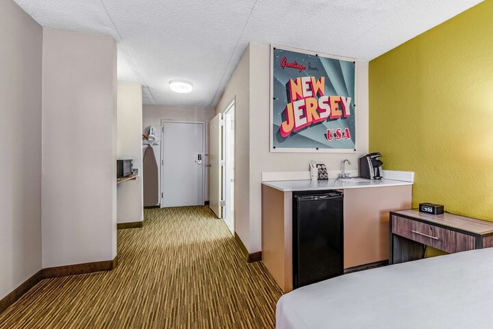 Room 22 of 31