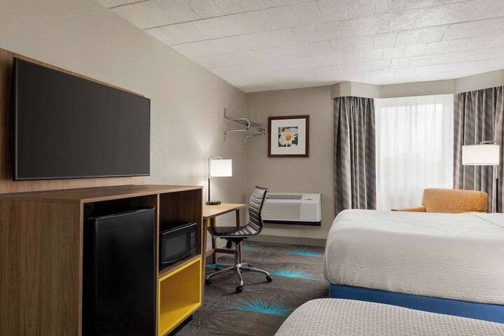 Room 19 of 50