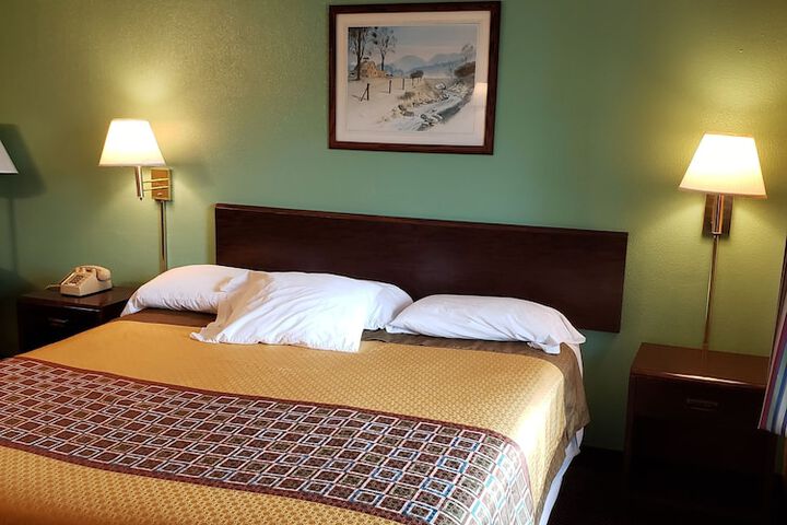 Budget Host Inn Somerset