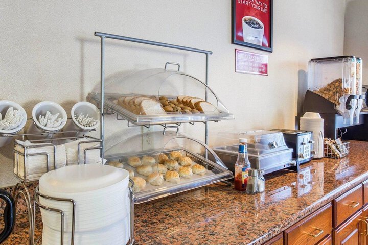 Breakfast/Coffee Service 26 of 29