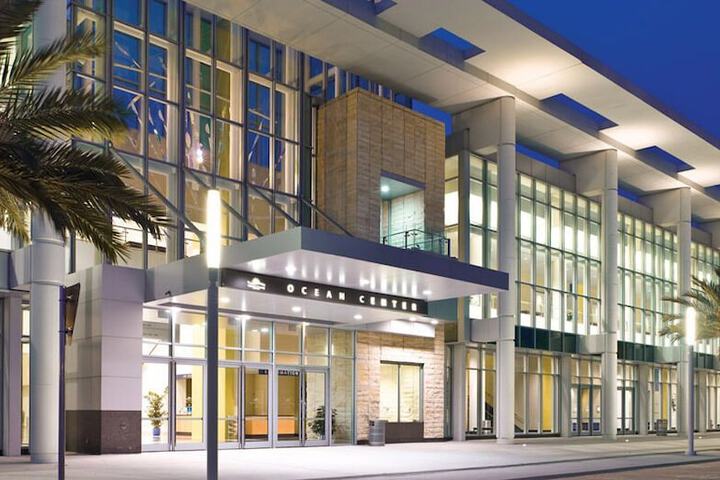 Holiday Inn & Suites Daytona Beach on the Ocean by IHG