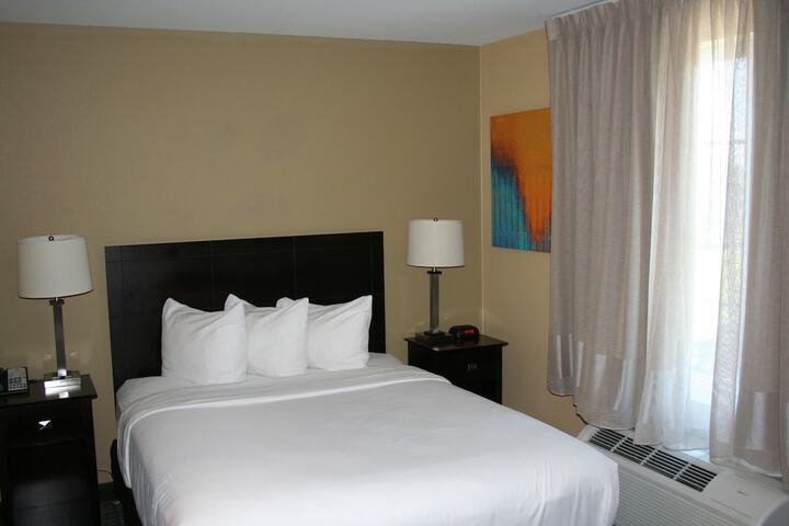 MainStay Suites Jacksonville near Camp Lejeune