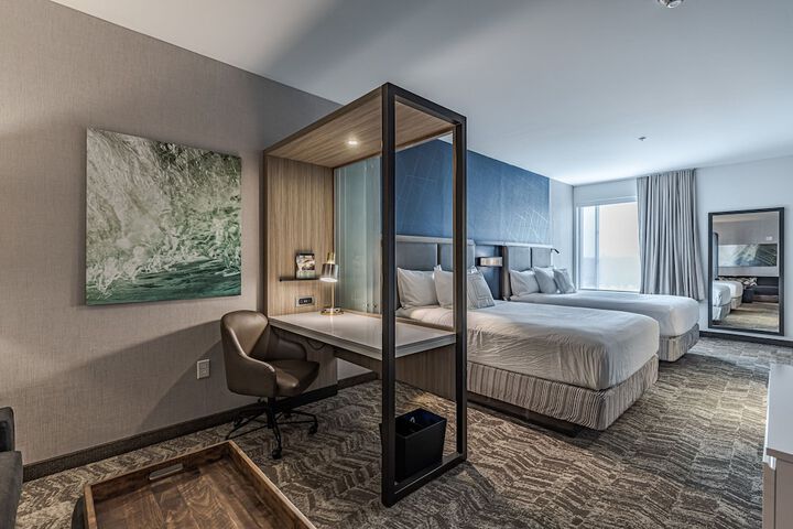 Room 25 of 42